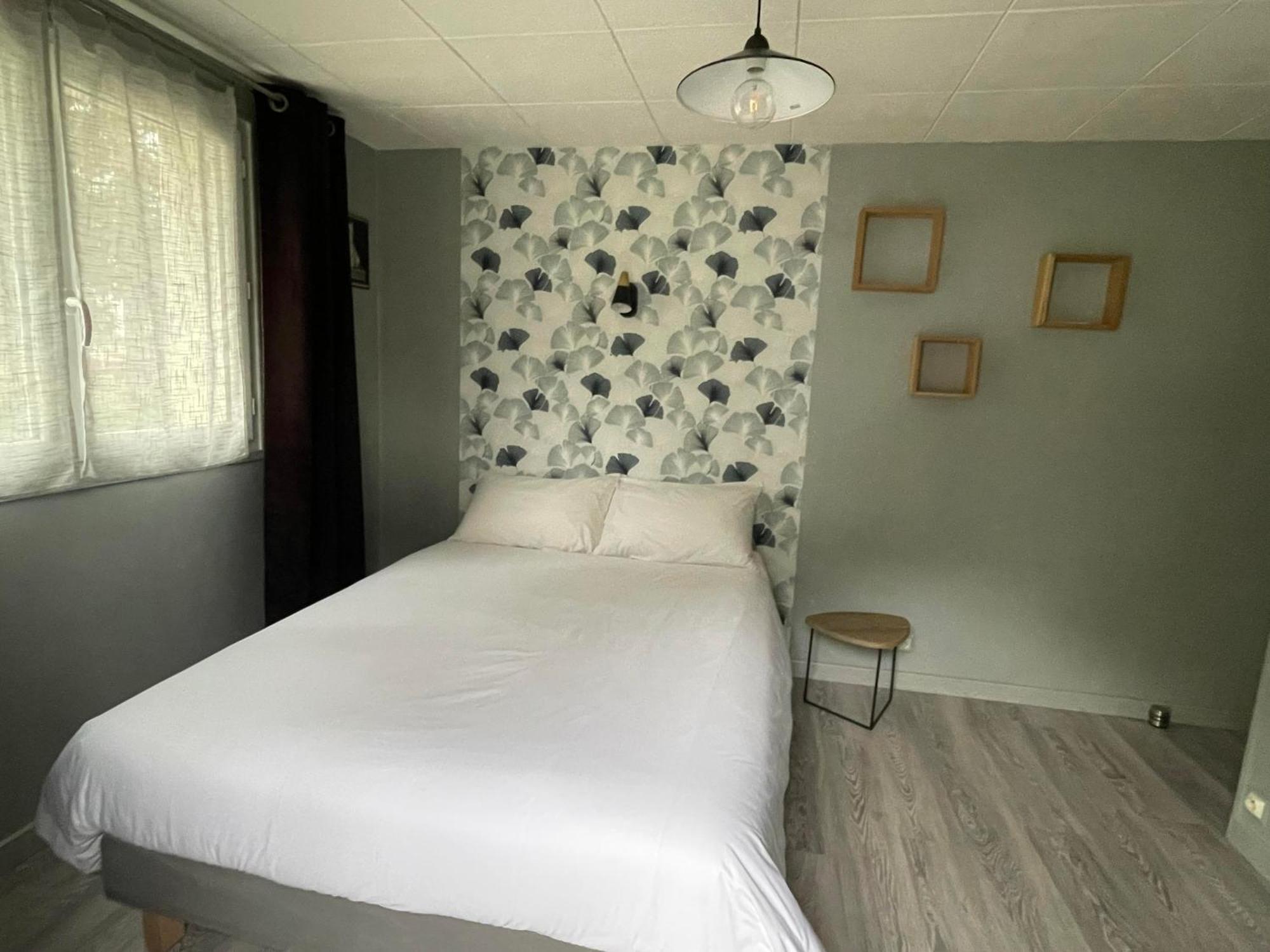 Cabane Du Circuit Le Mans Eksteriør bilde