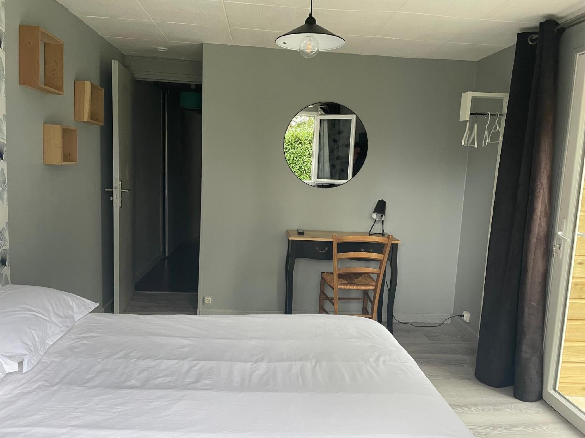 Cabane Du Circuit Le Mans Eksteriør bilde